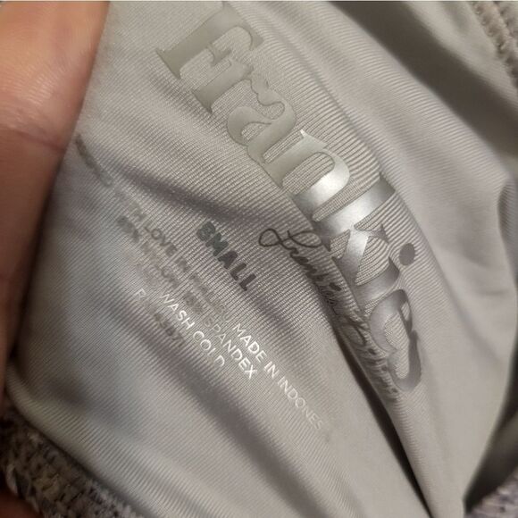 Frankies Bikinis Python Reef Bikini Top, Size S NEW WITH TAGS - Picture 4 of 6